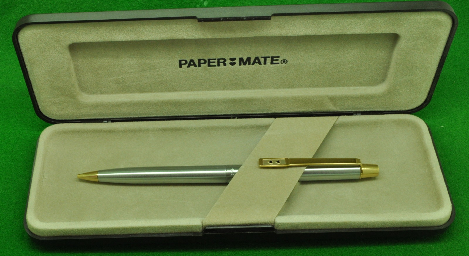 Vintage Paper Mate W. Germany Fountain Pen Burgundy w/ Gold Trim FP43